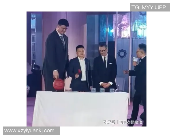 姚明拆蓝框的背后故事与篮球精神的传承与发展分析 姚明拆蓝框的背后故事与篮球精神的传承与发展分析