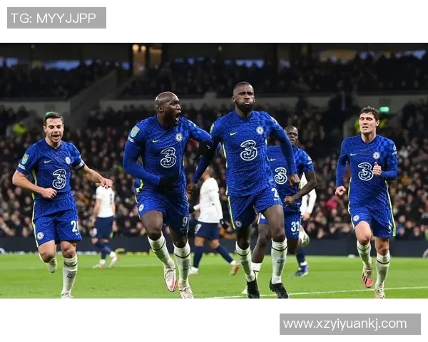 欧冠激战:AC米兰小胜巴黎圣日耳曼帽子戏法引发争议判罚热议 欧冠激战:AC米兰小胜巴黎圣日耳曼帽子戏法引发争议判罚热议