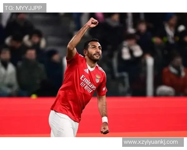 英超精彩对决巴萨5-0横扫本菲卡战术解析引发全场热议 英超精彩对决巴萨5-0横扫本菲卡战术解析引发全场热议