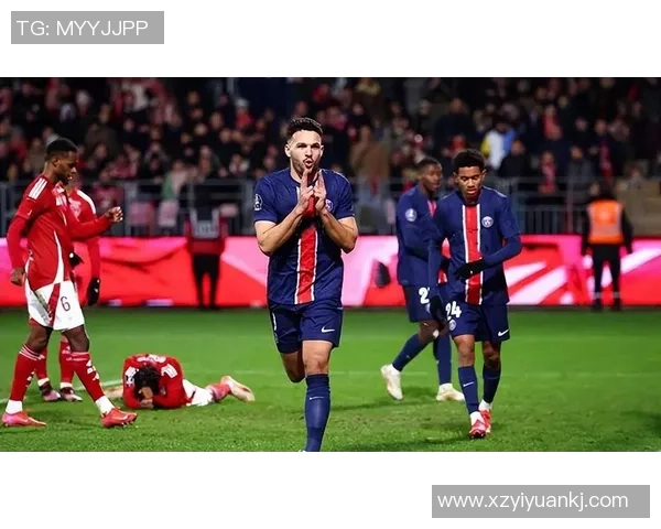 西甲精彩对决巴黎圣日耳曼与本菲卡战成平局乌龙球成焦点